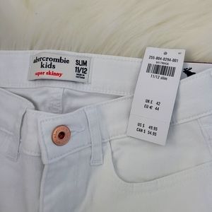 Girl's Abercrombie *Super Skinny* Jeans **NWT**